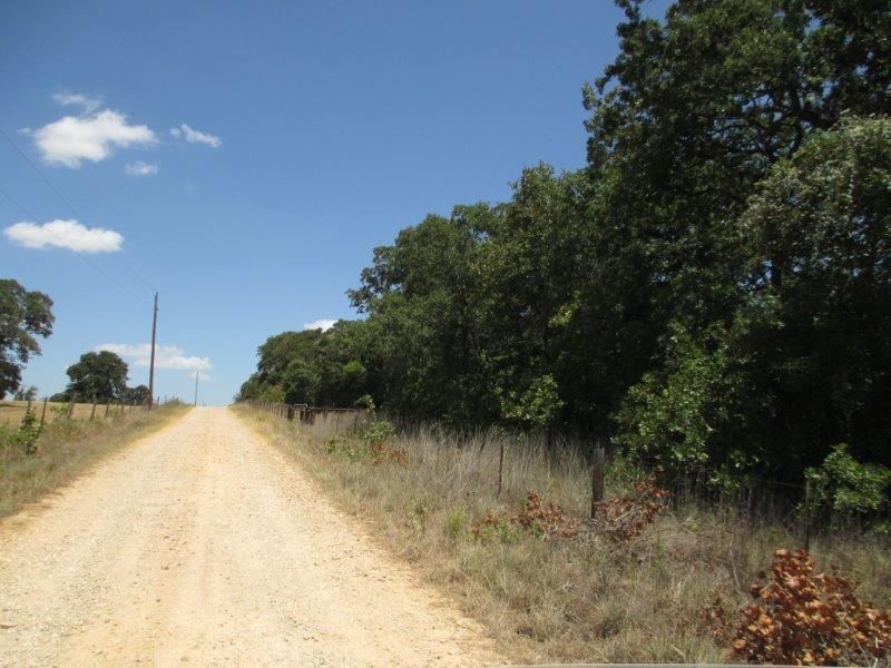 10 acres in Milam County, Texas