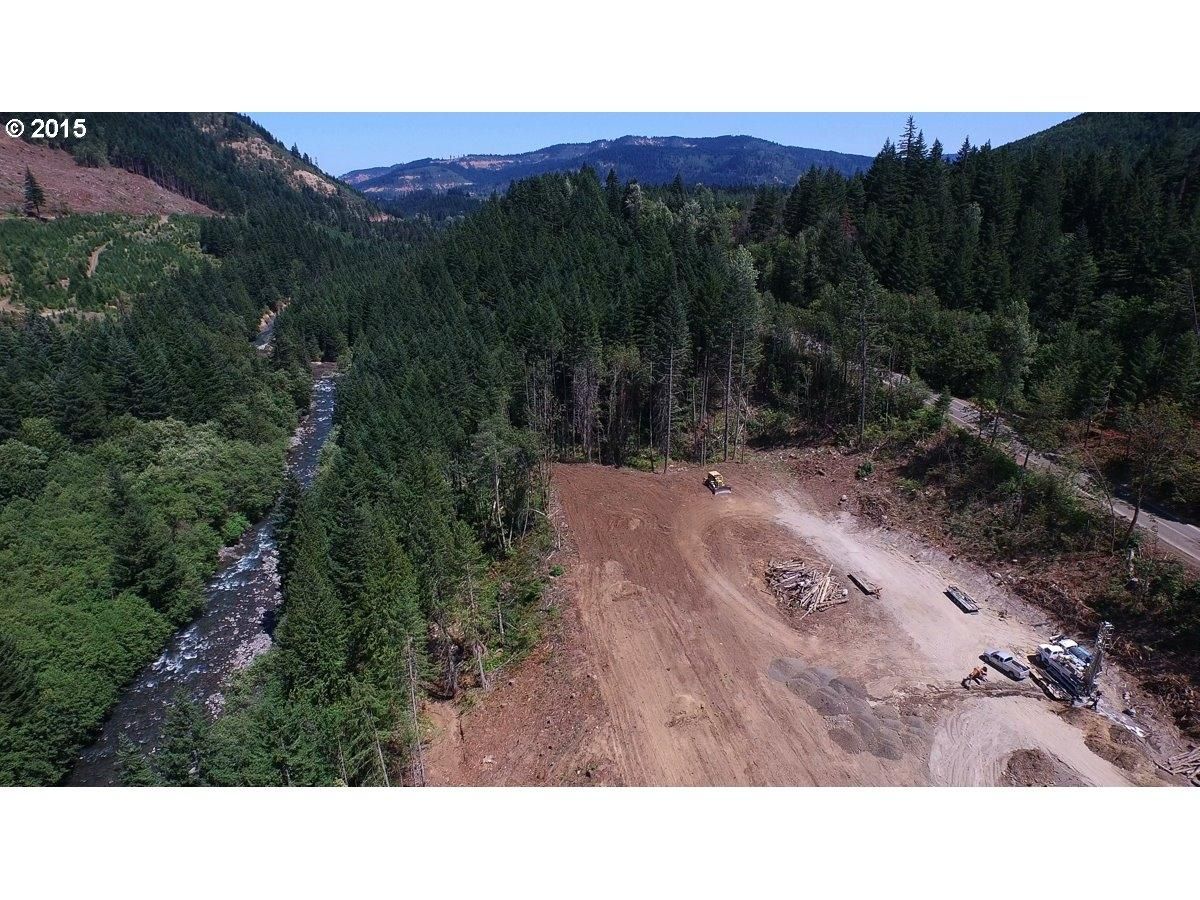 2 acres in Hood River County, Oregon
