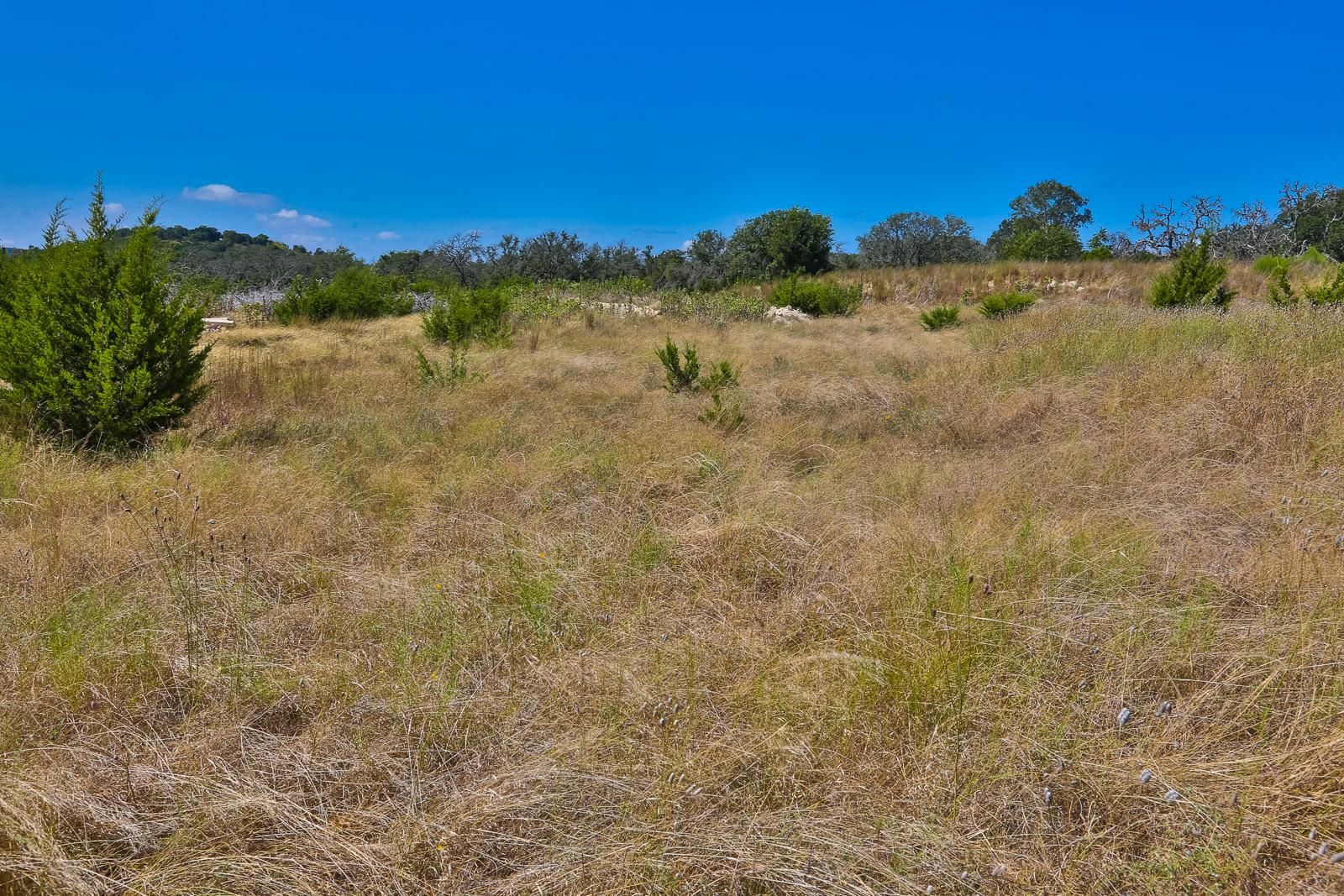 5.55 acres in Kendall County, Texas