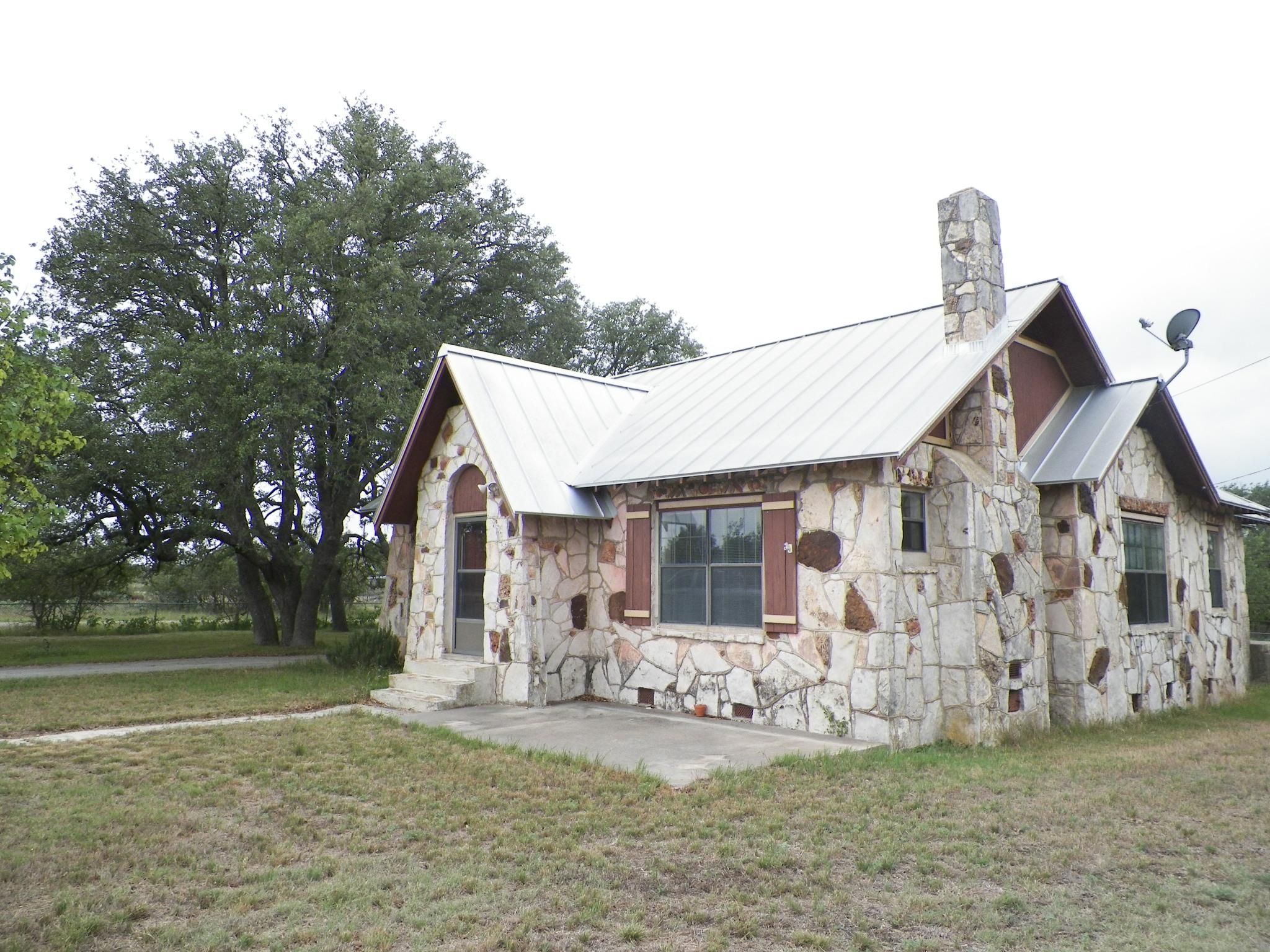1 acres in Rocksprings, TX, 78880