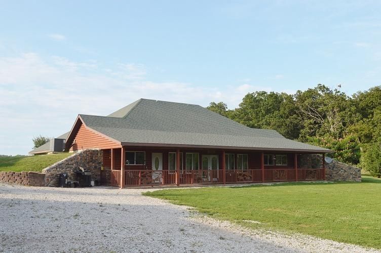 10 acres in Saint Clair County, Missouri