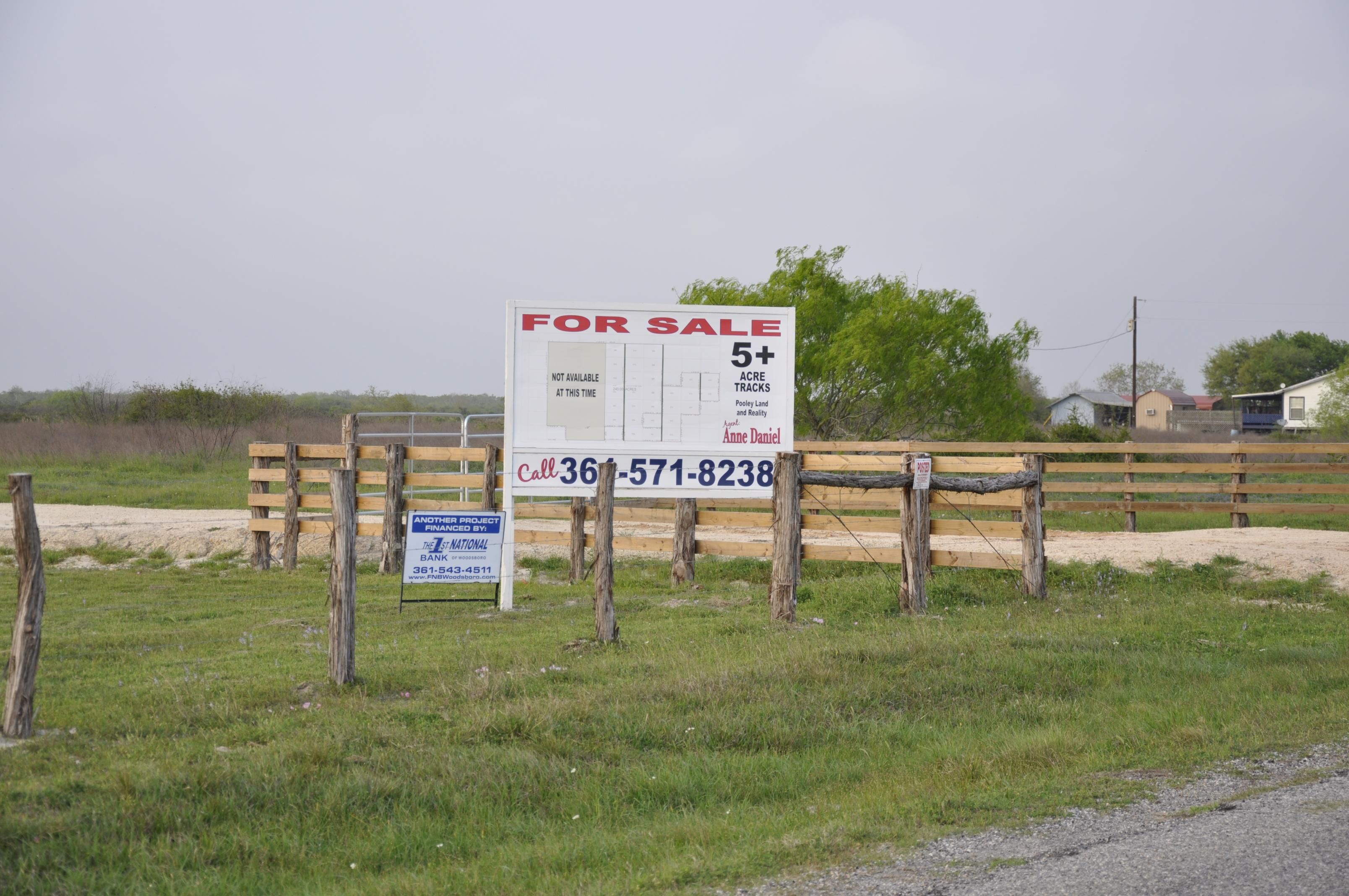 5 acres in Calhoun County, Texas