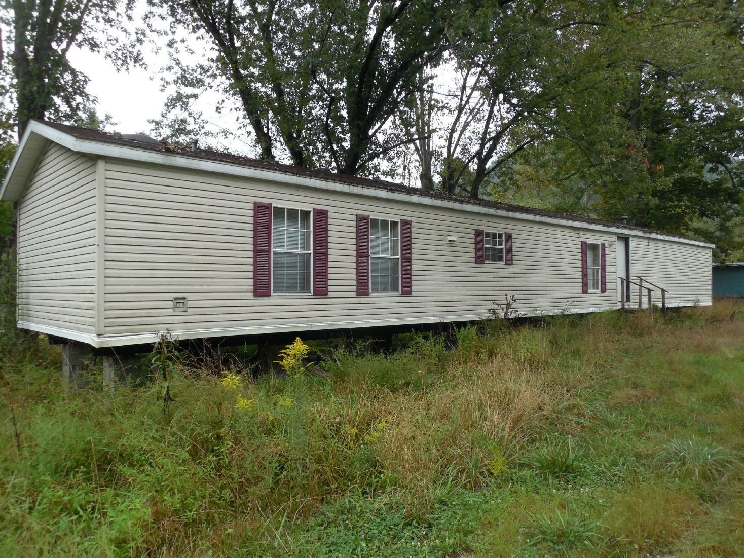 1 acres in Calhoun County, West Virginia