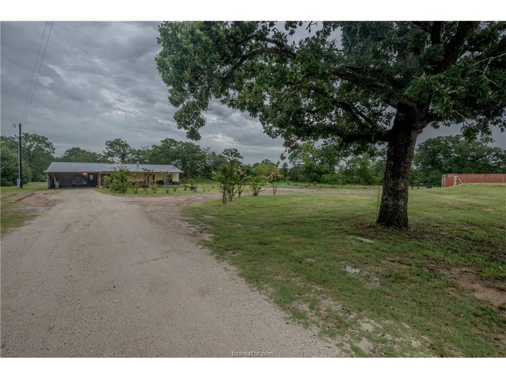 2 acres in Robertson County, Texas