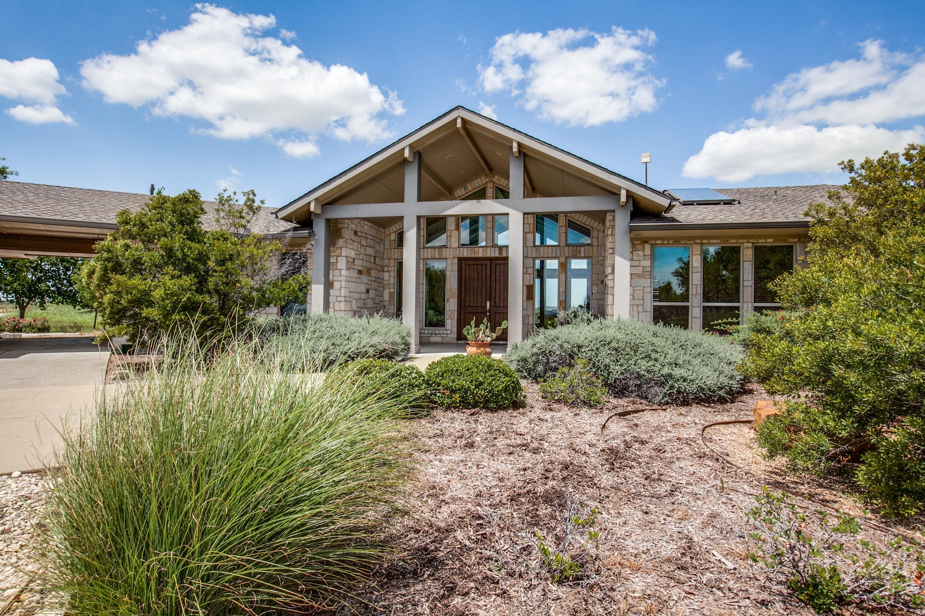 80 acres in Ellis County, Texas