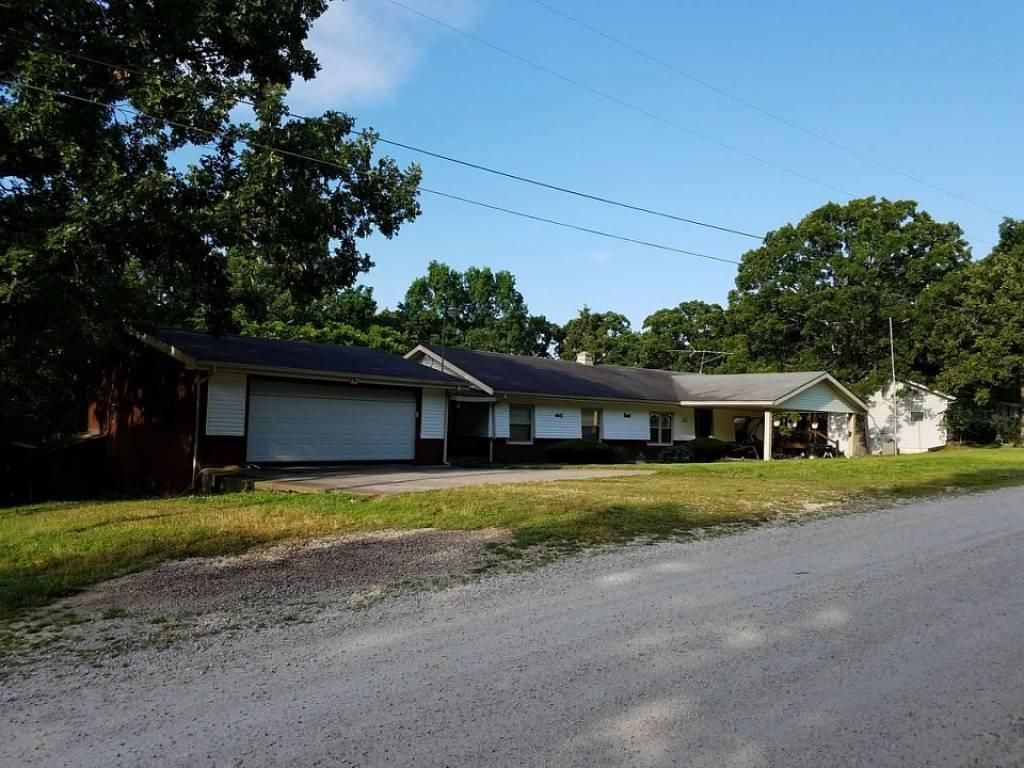 2 acres in Hickory County, Missouri