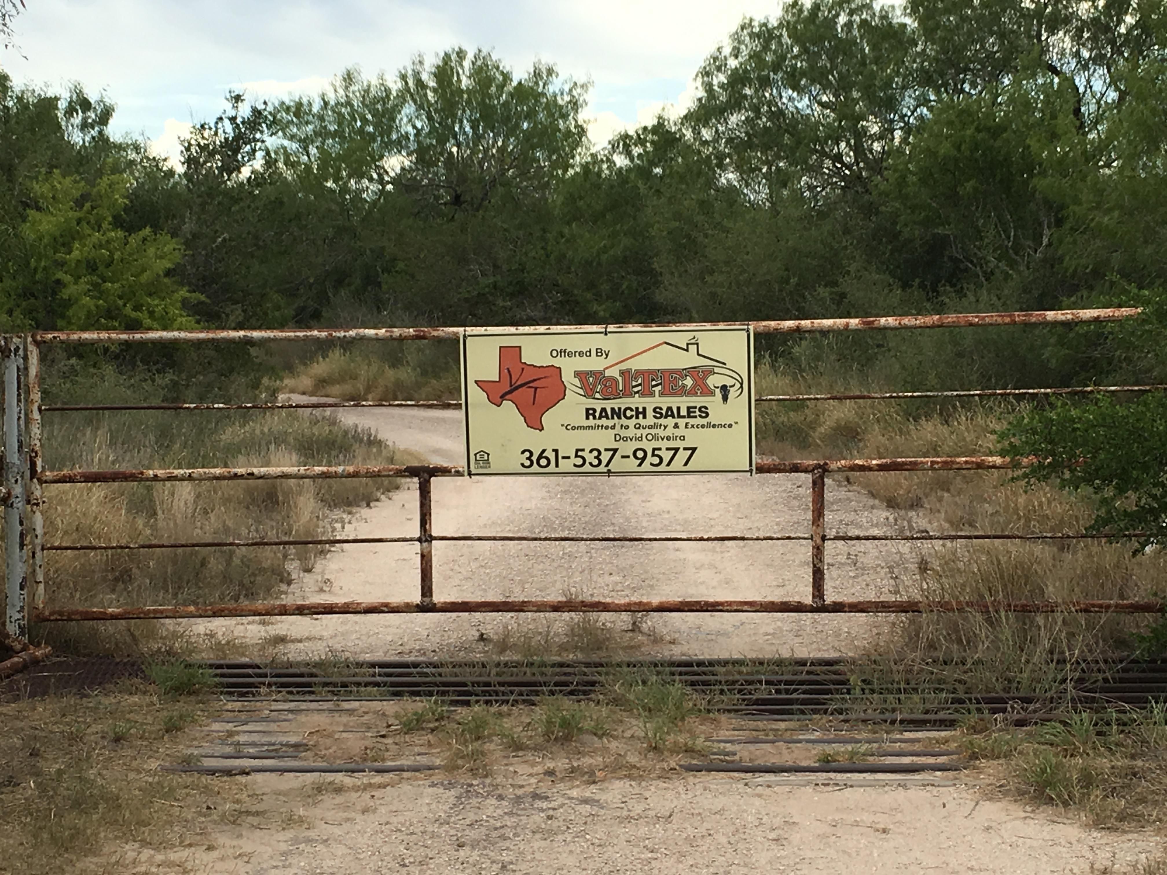 52 acres in Duval County, Texas