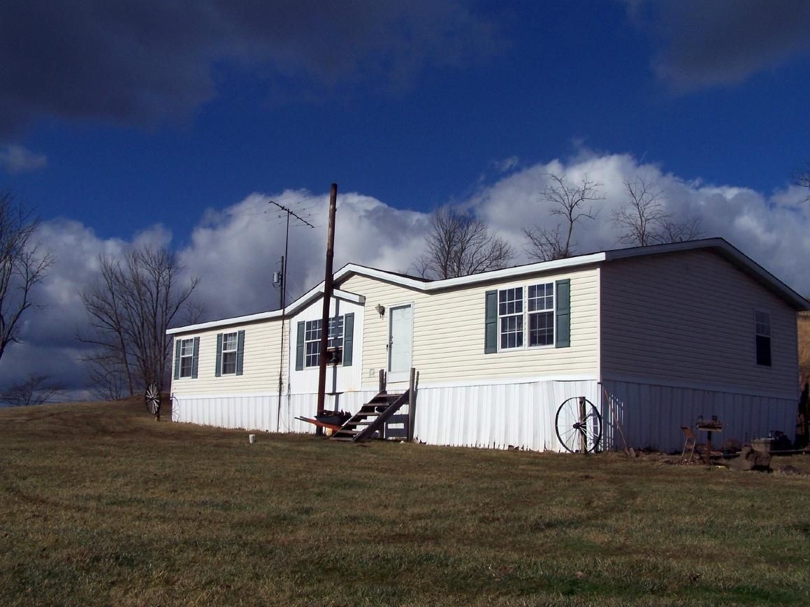 2.25 acres in Calhoun County, West Virginia