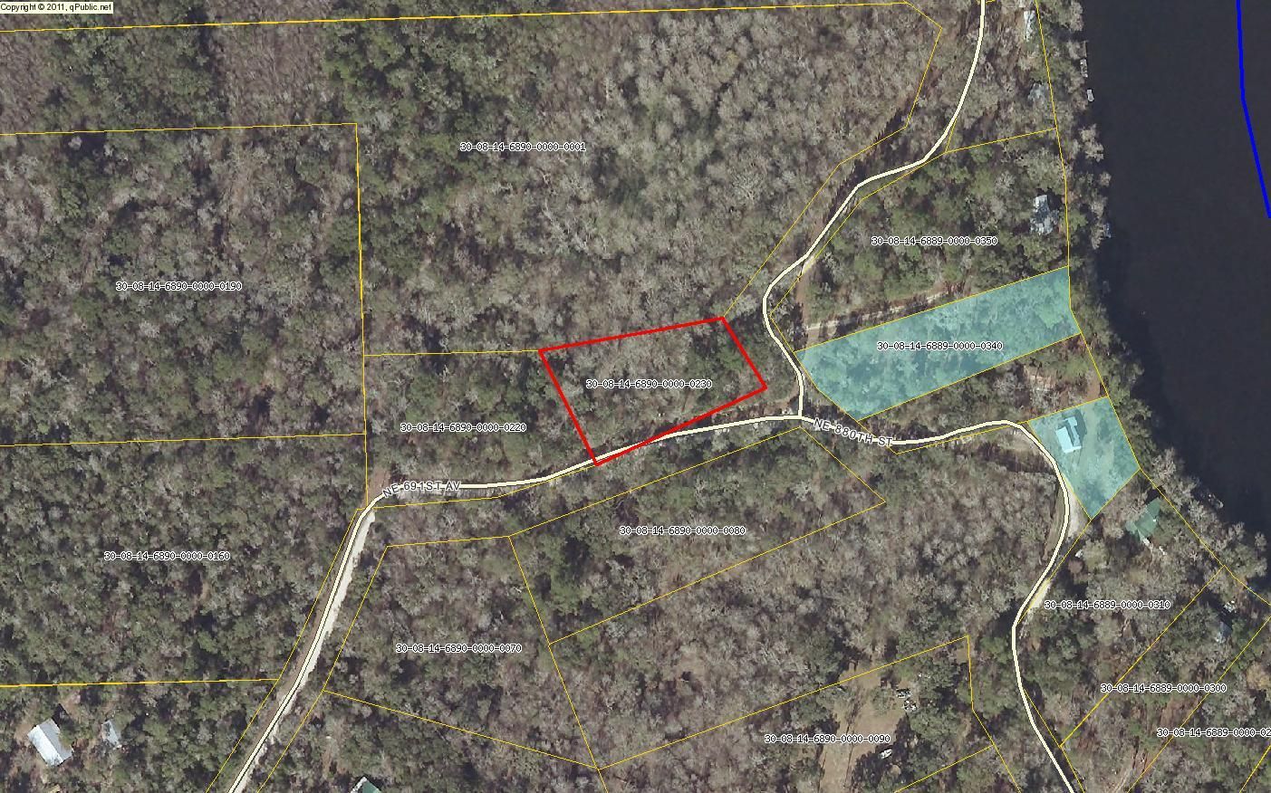 0.8 acres in Dixie County, Florida