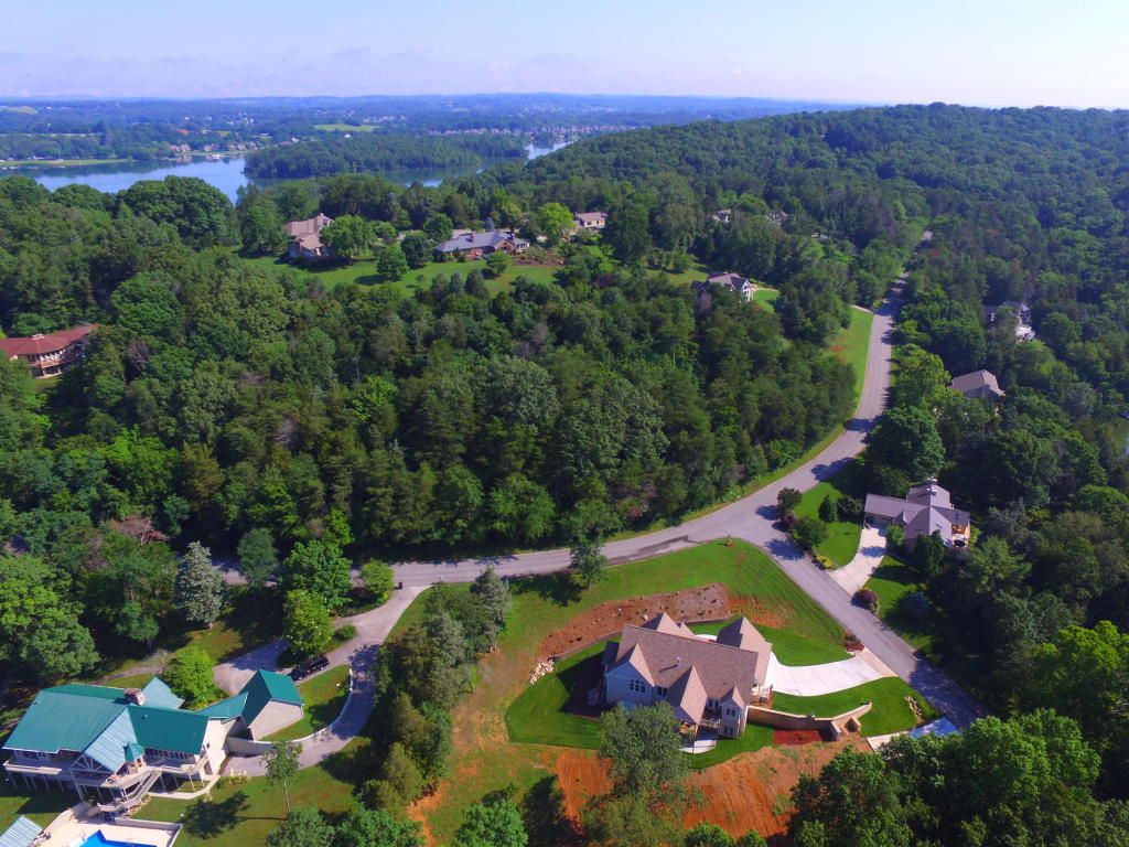 1.5 acres in Loudon County, Tennessee