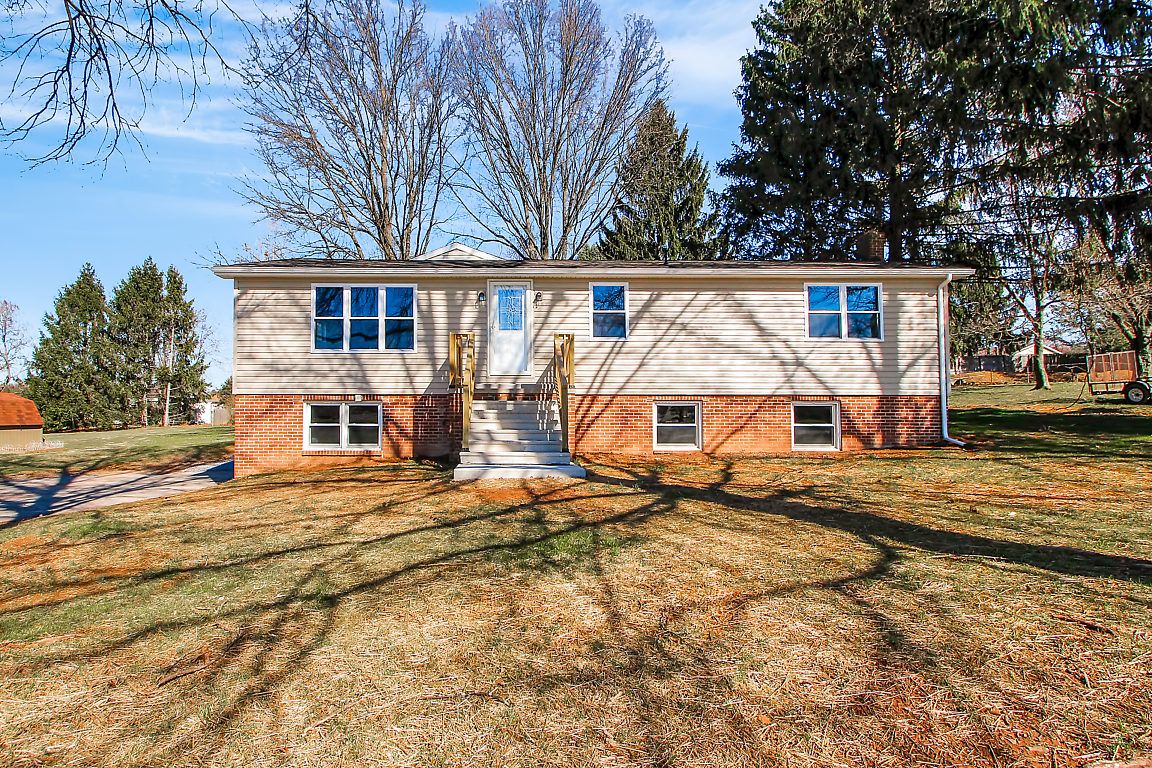 141 Moulstown Dr, Abbottstown, PA 17301 MLS 1000214566