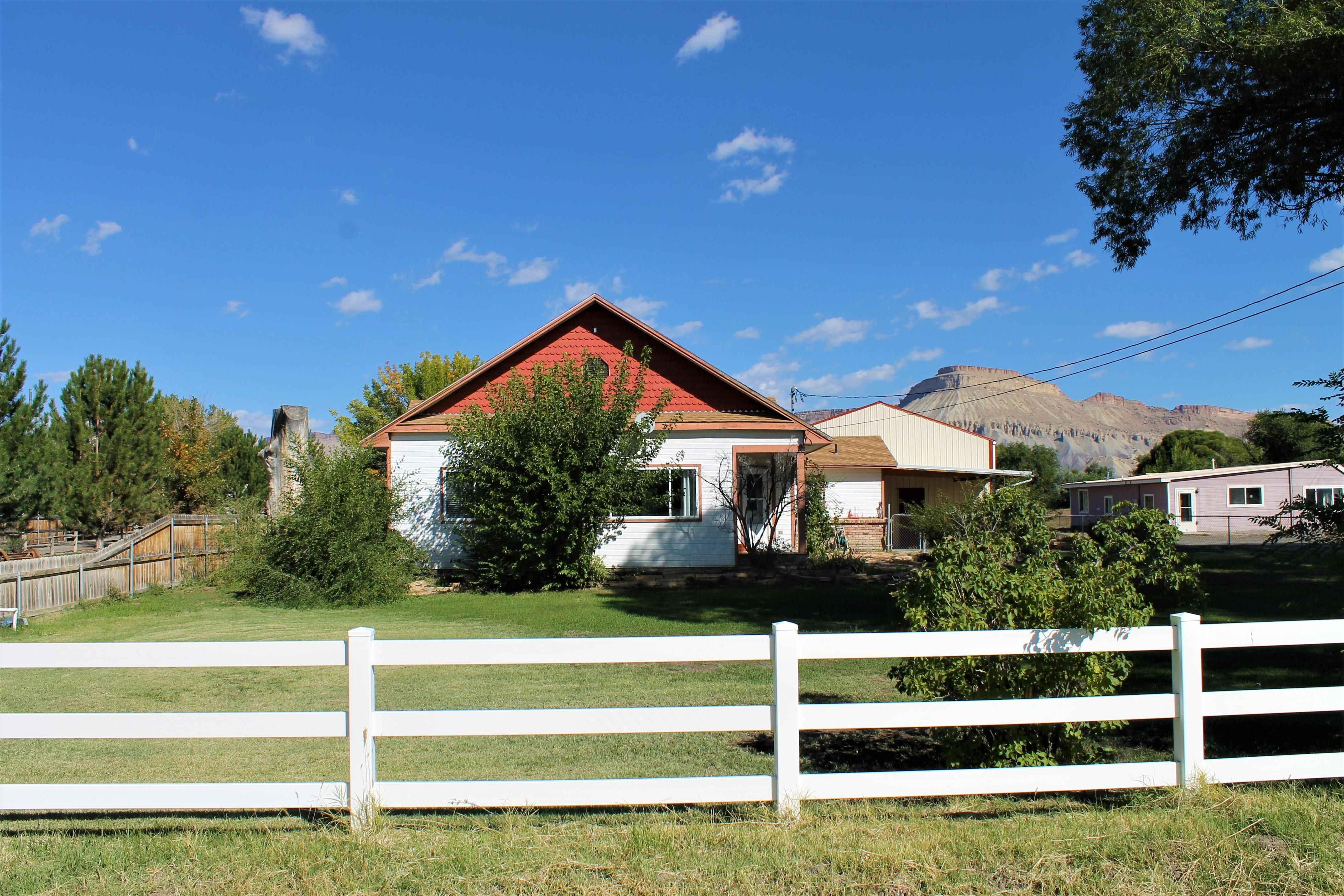 5.96 acres in Mesa County, Colorado