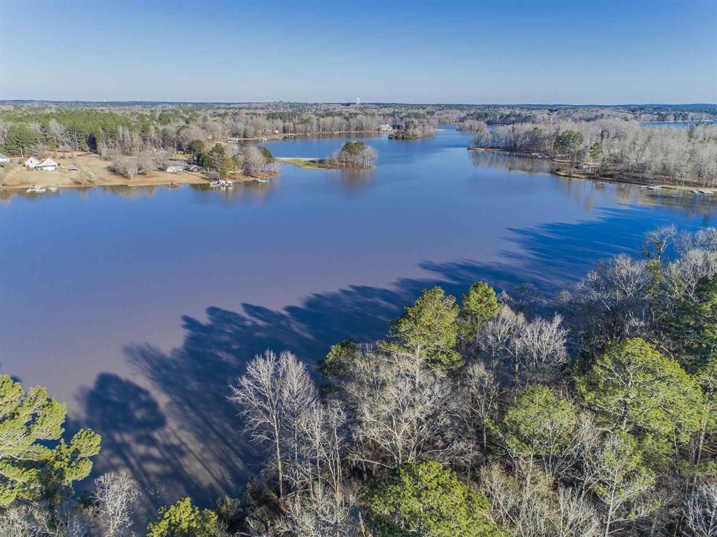 1,153 acres in County,