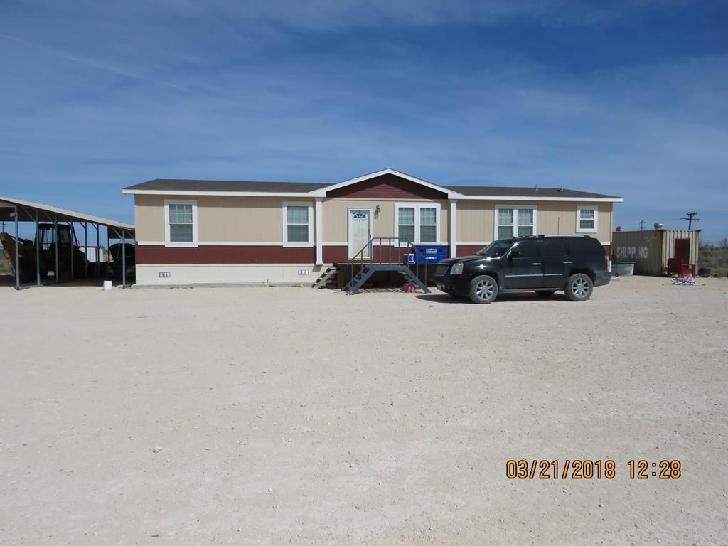 322.7 acres in Crane County, Texas