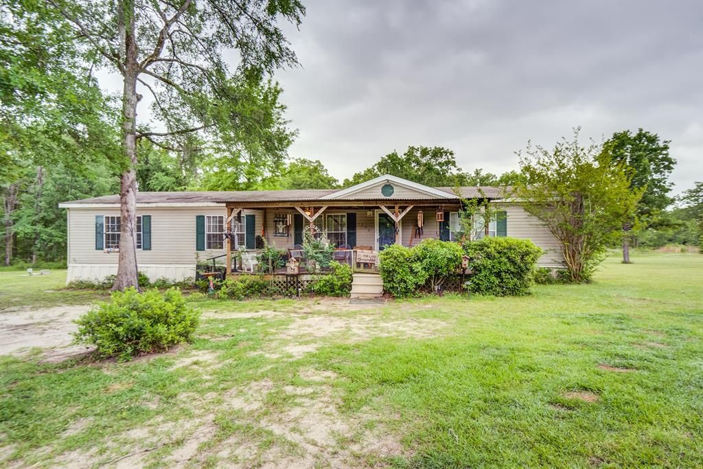 6.5 acres in San Augustine County, Texas