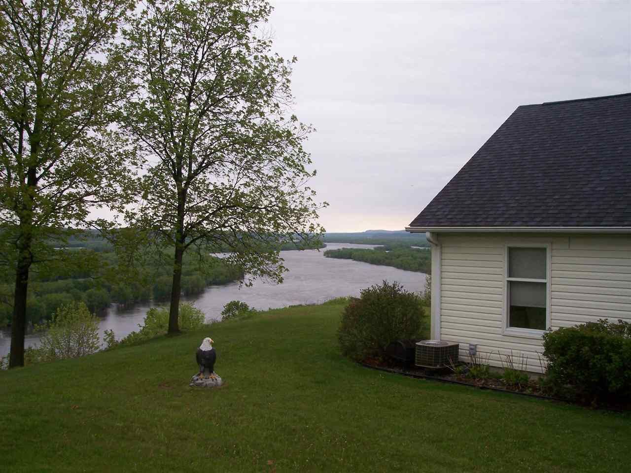 7.53 acres in Clayton County, Iowa