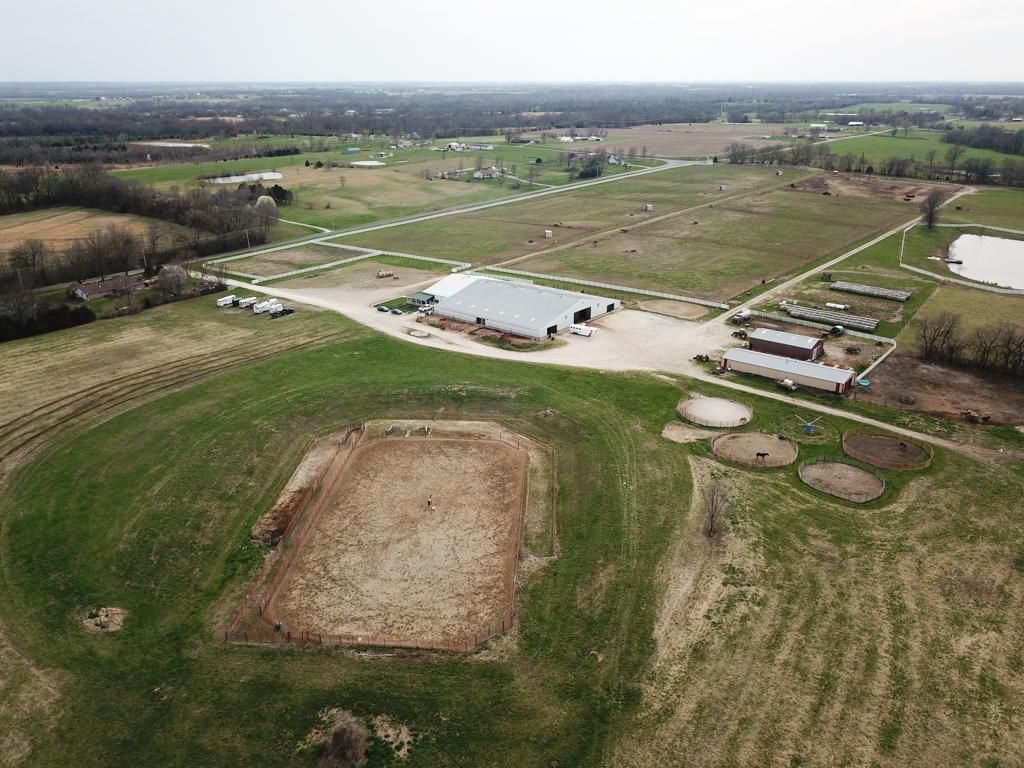 44 acres in Pettis County, Missouri