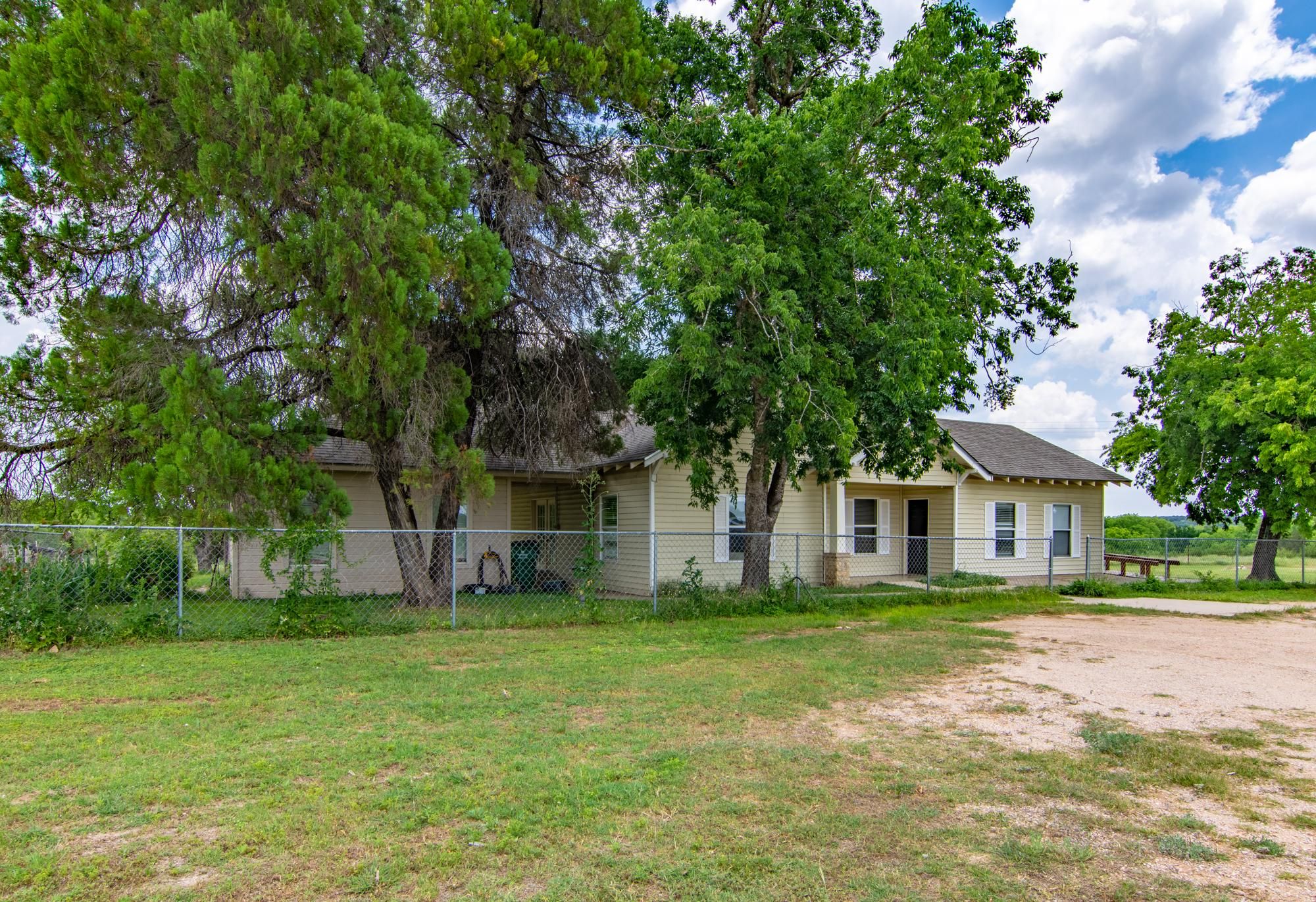 44 acres in Lampasas County, Texas