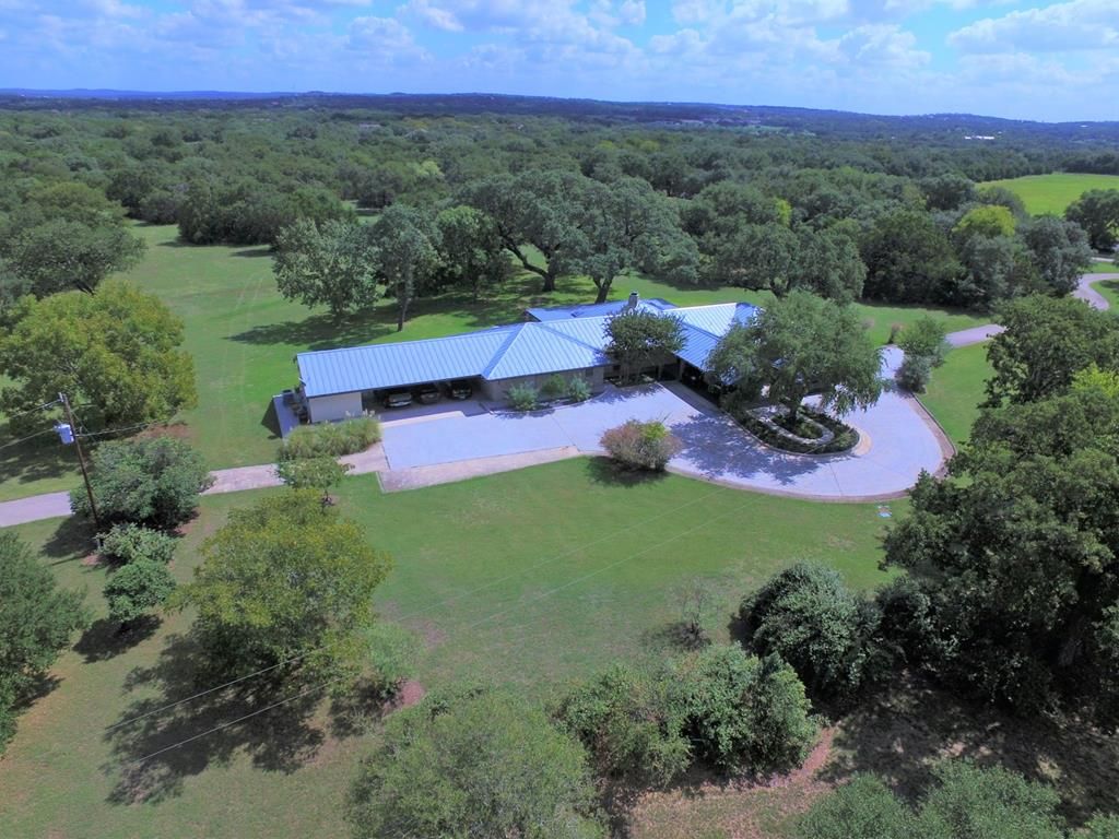 25 acres in Kendall County, Texas