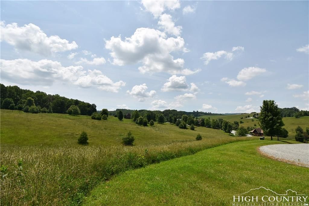 1.18 acres in Alleghany County, North Carolina