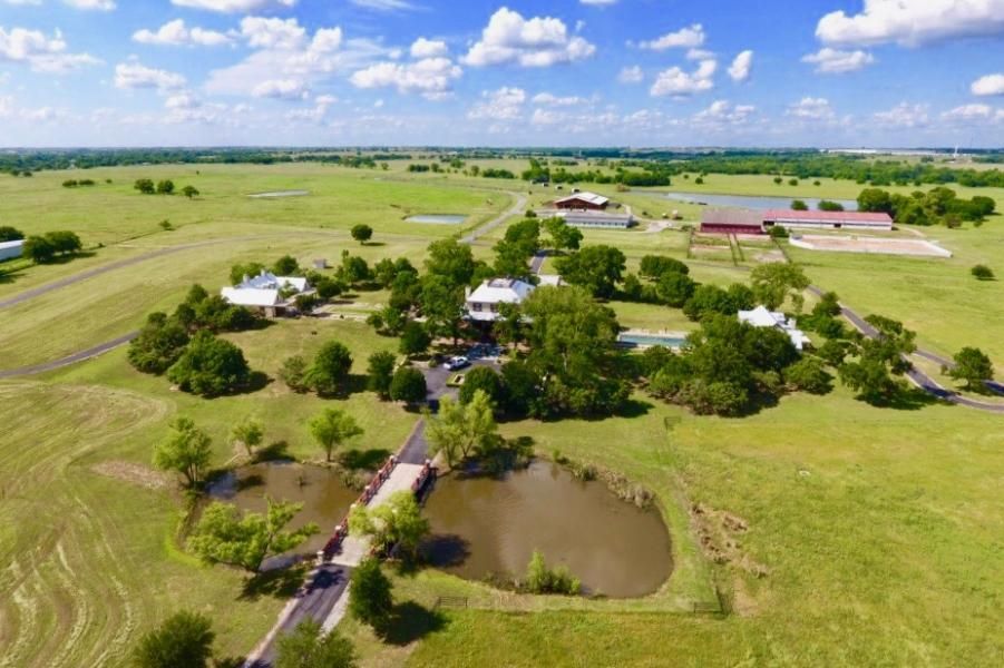 1,180 acres in Love County, Oklahoma