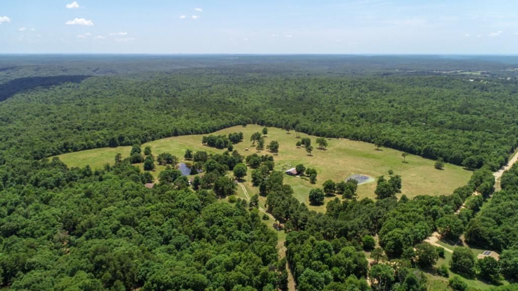 735 acres in Cherokee County, Oklahoma