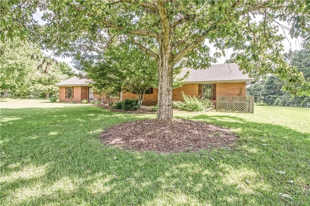 10 acres in Elmore County, Alabama