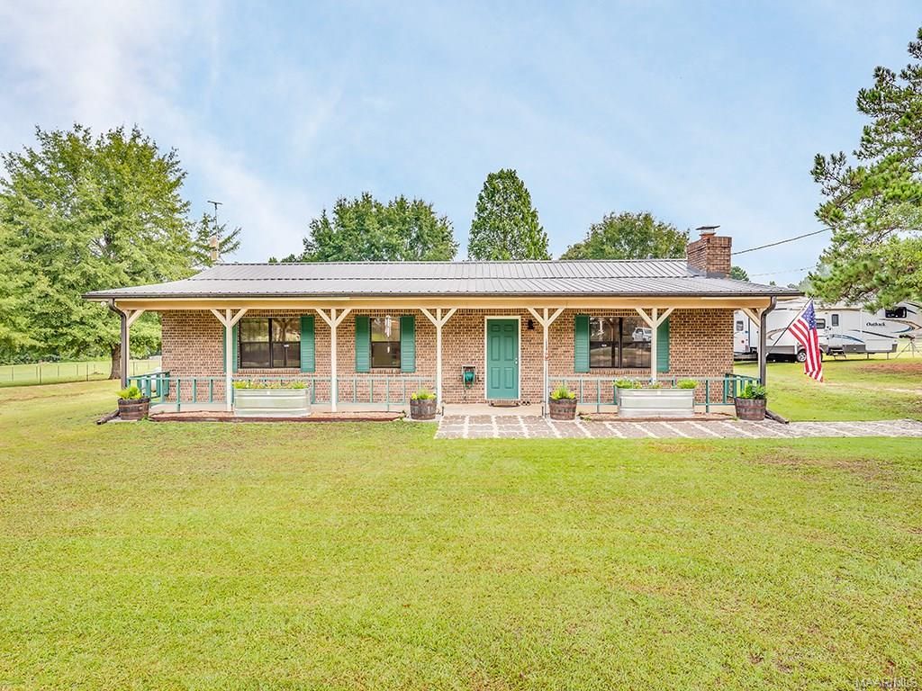 2 acres in Elmore County, Alabama