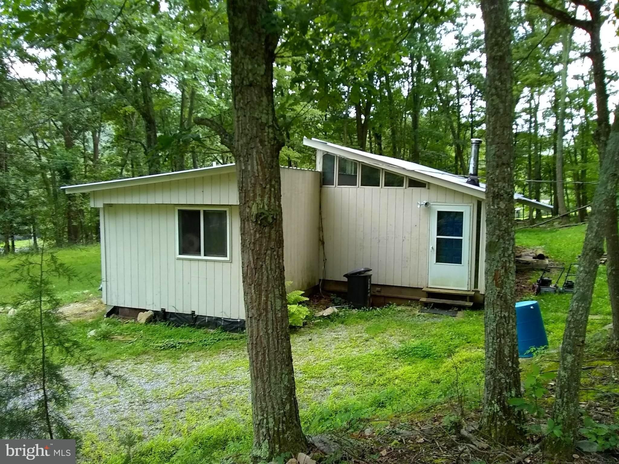 1 acres in Pendleton County, West Virginia