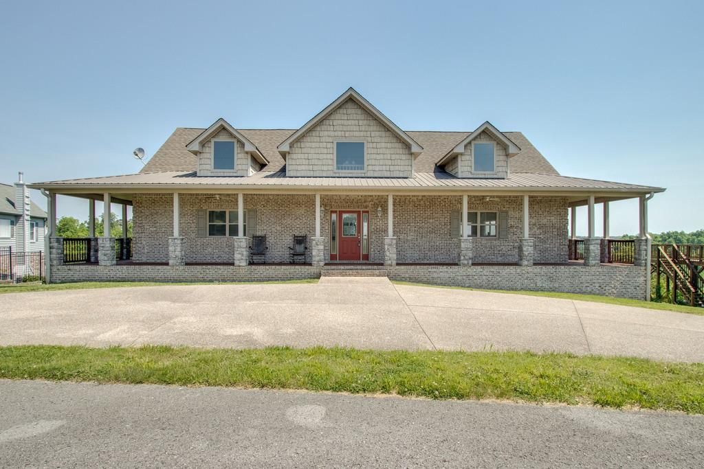 2.1 acres in DeKalb County, Tennessee