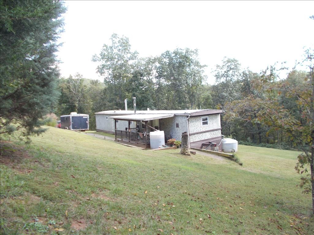 40 acres in Putnam County, West Virginia