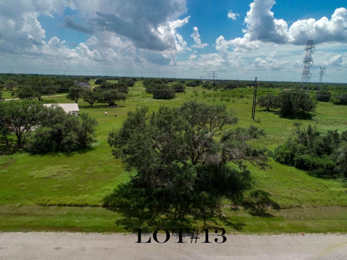 1.75 acres in Goliad County, Texas
