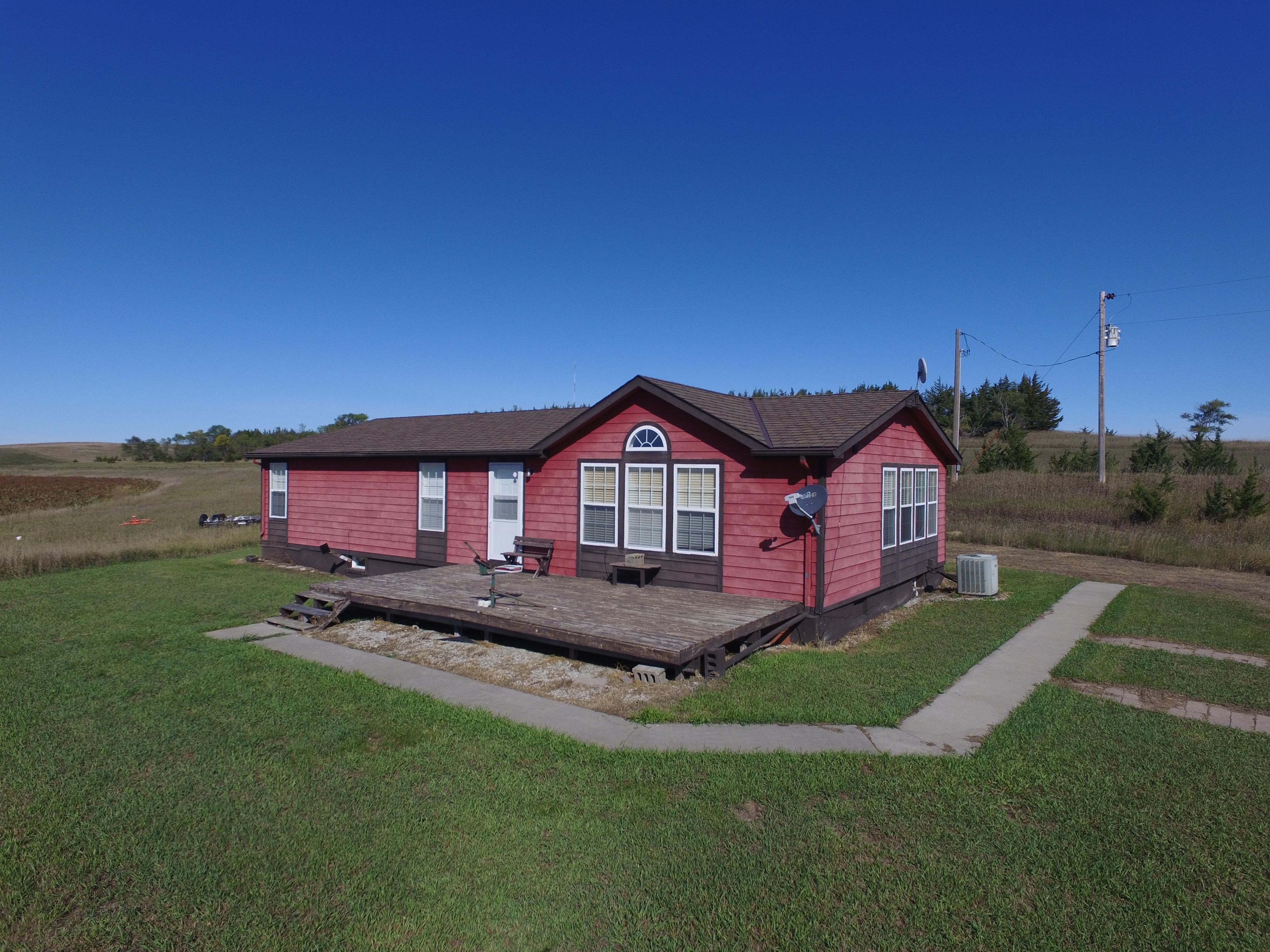 937 acres in Lyman County, South Dakota