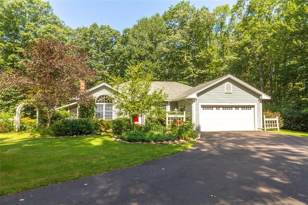 1.88 acres in Knox County, Maine