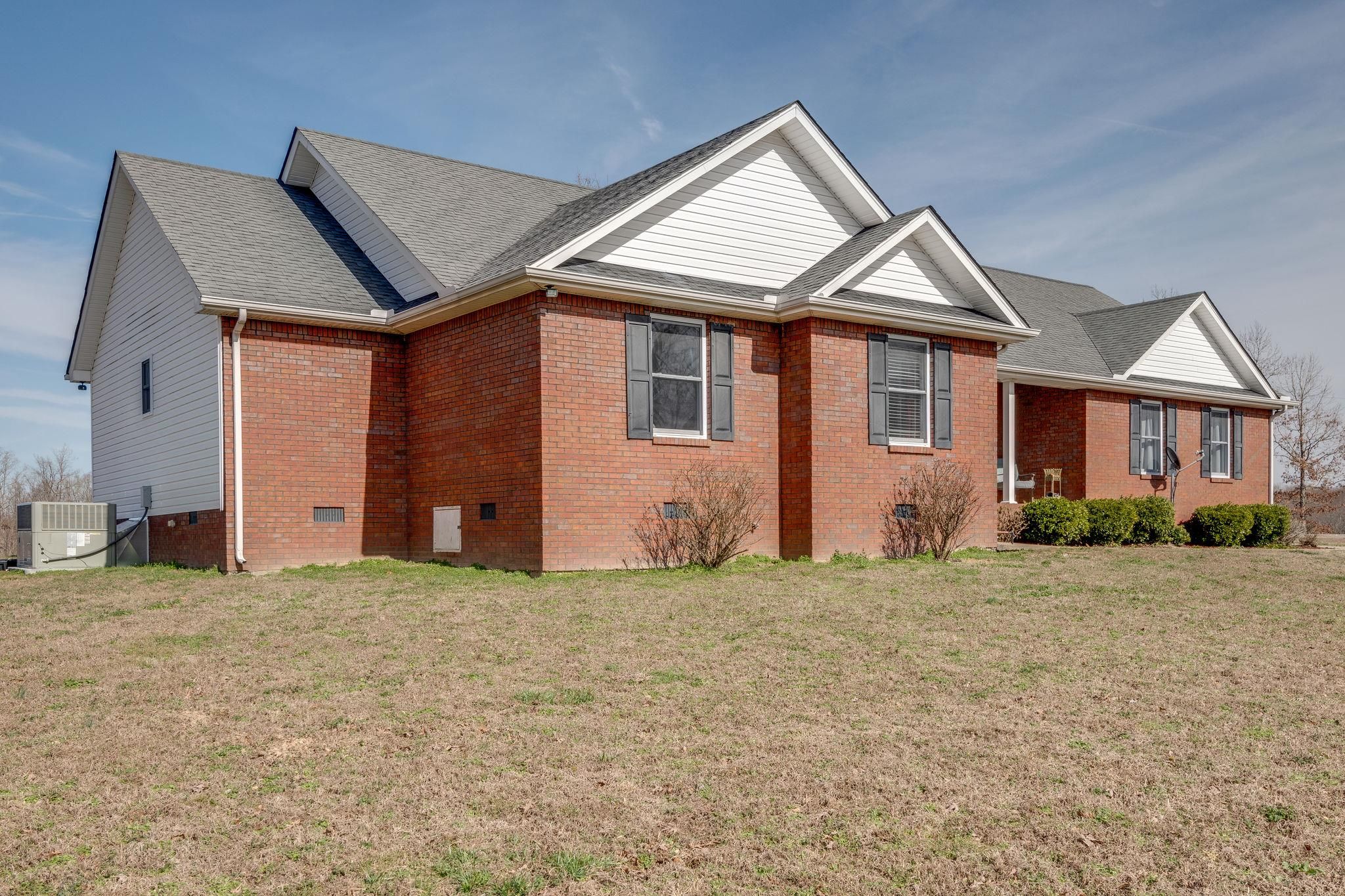 5.55 acres in Houston County, Tennessee