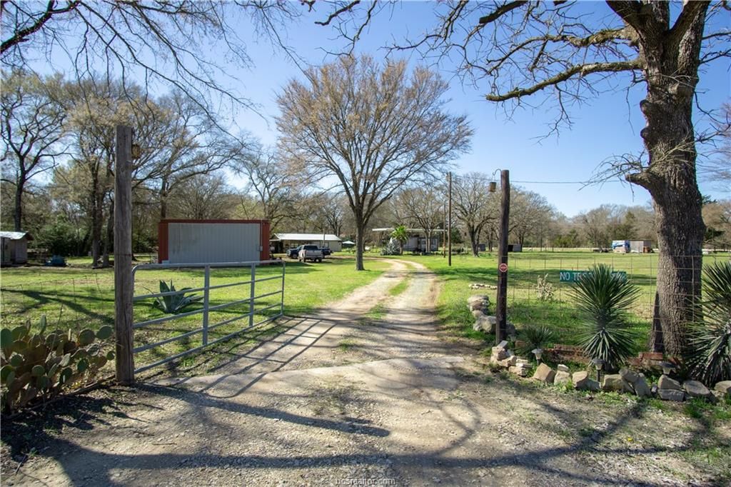 2 acres in Robertson County, Texas