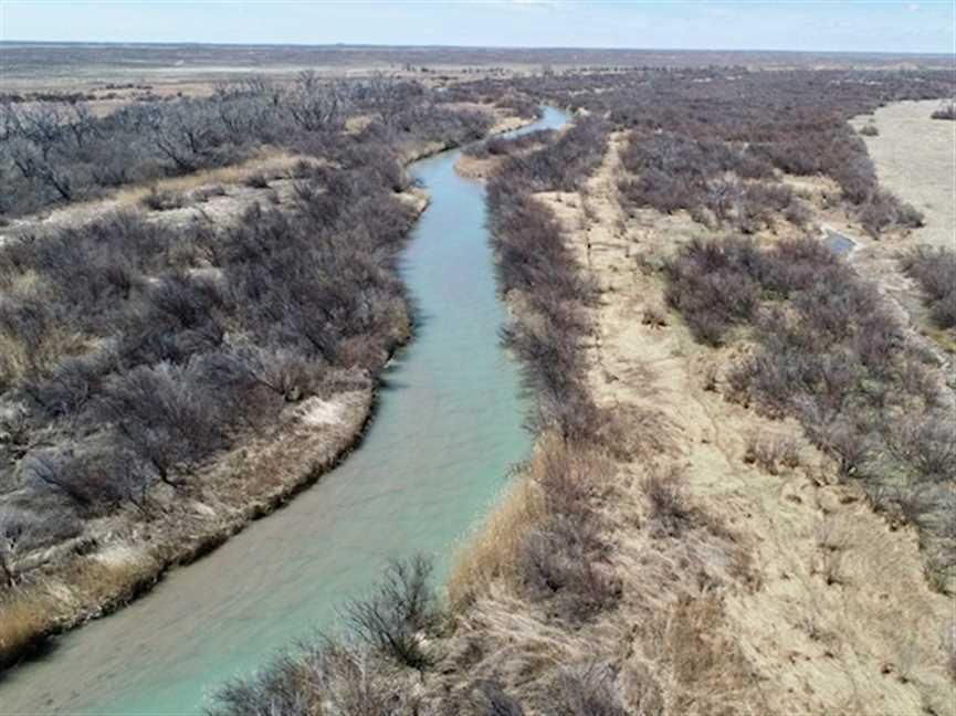 137 acres in Kearny County, Kansas