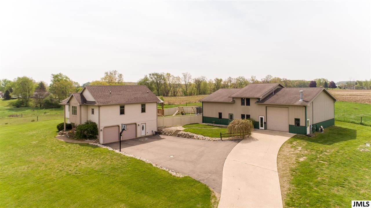 4.8 acres in Hillsdale County, Michigan