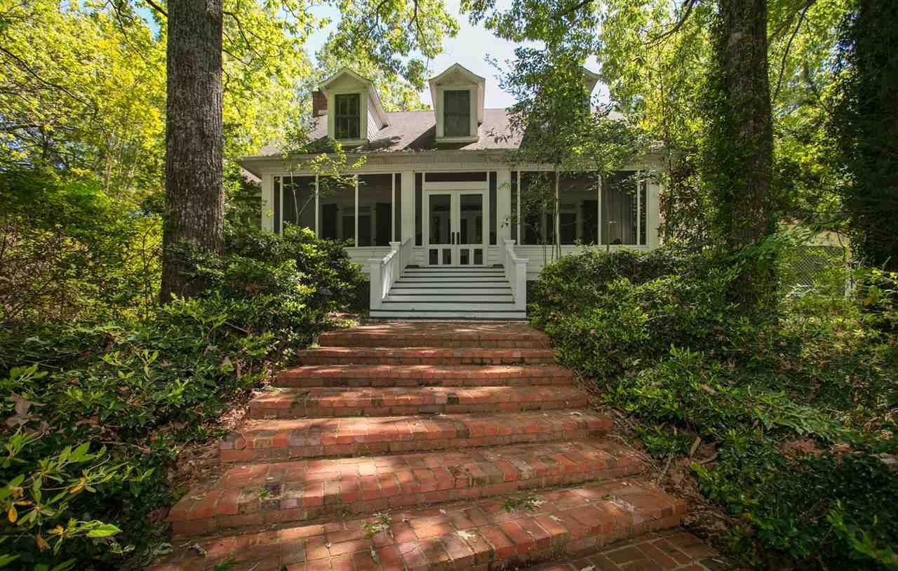 10 acres in Madison County, Mississippi