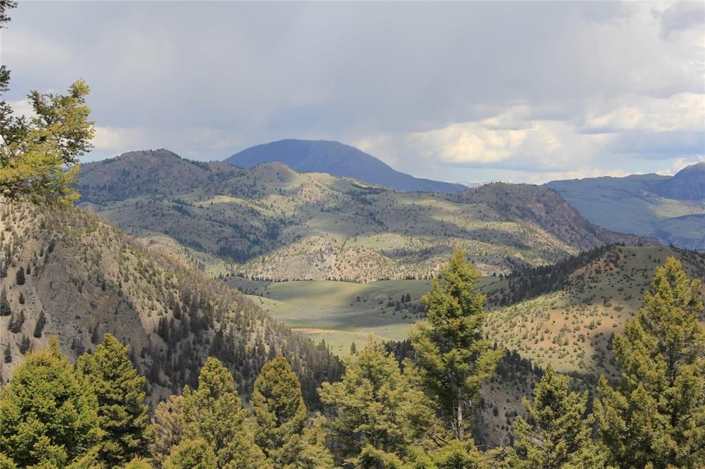 65 acres in Park County, Montana
