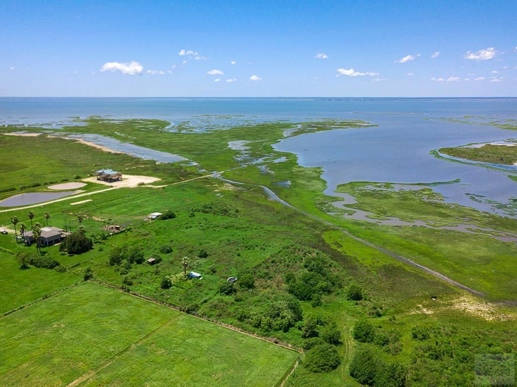 10 acres in Galveston County, Texas