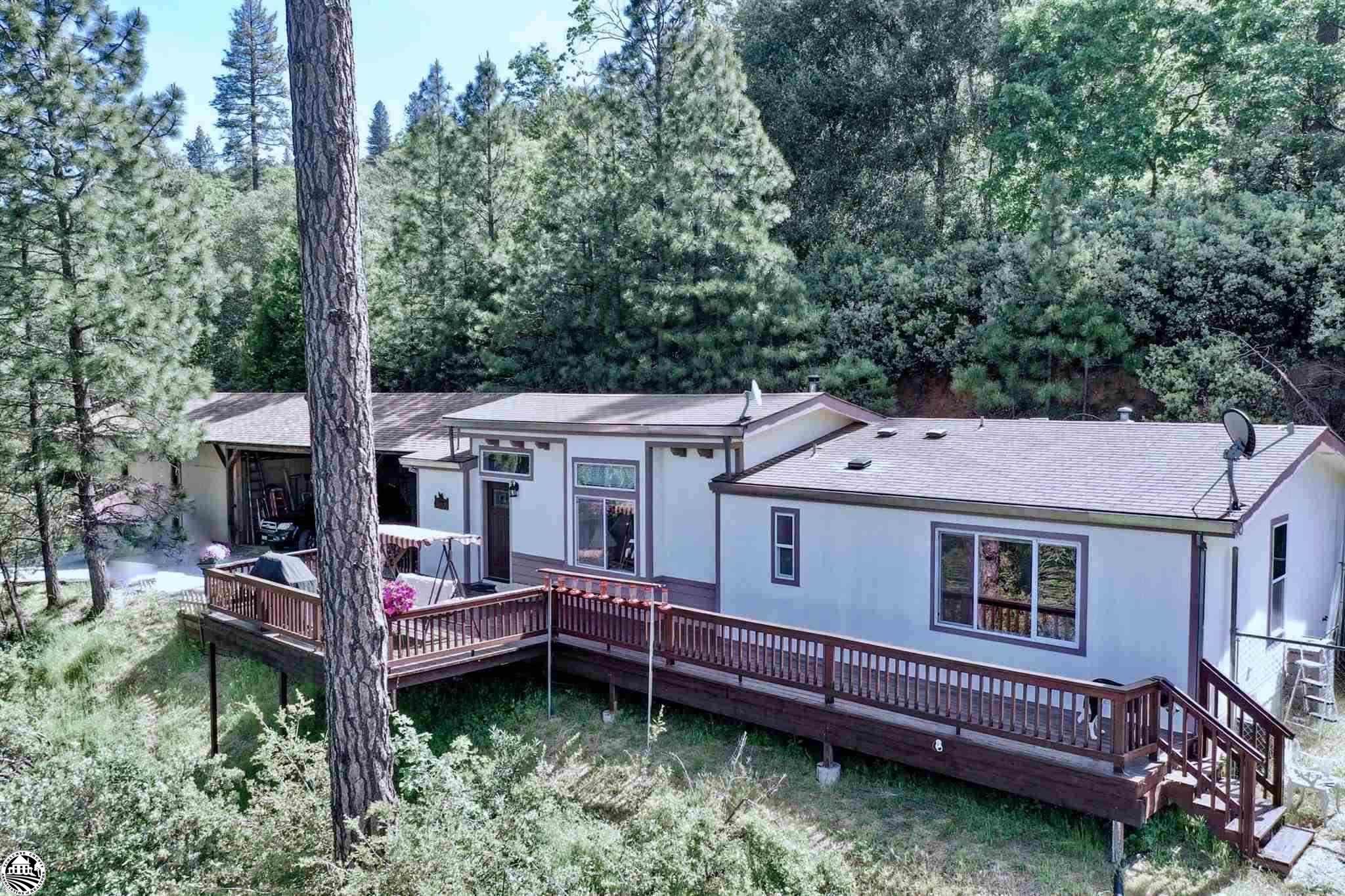 1.5 acres in Tuolumne County, California