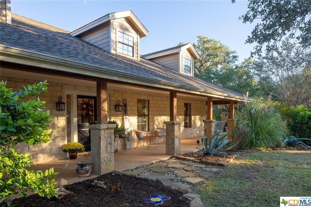 2.3 acres in Hays County, Texas