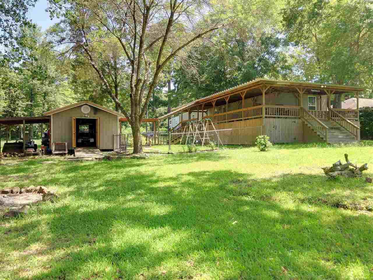 1.1 acres in Sabine County, Texas