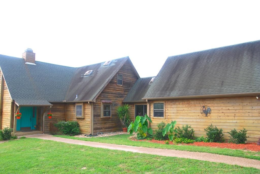 12 acres in Henderson County, Texas