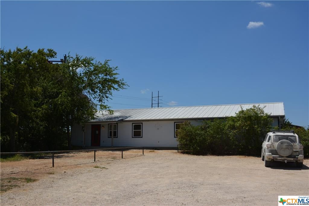 2.1 acres in Caldwell County, Texas