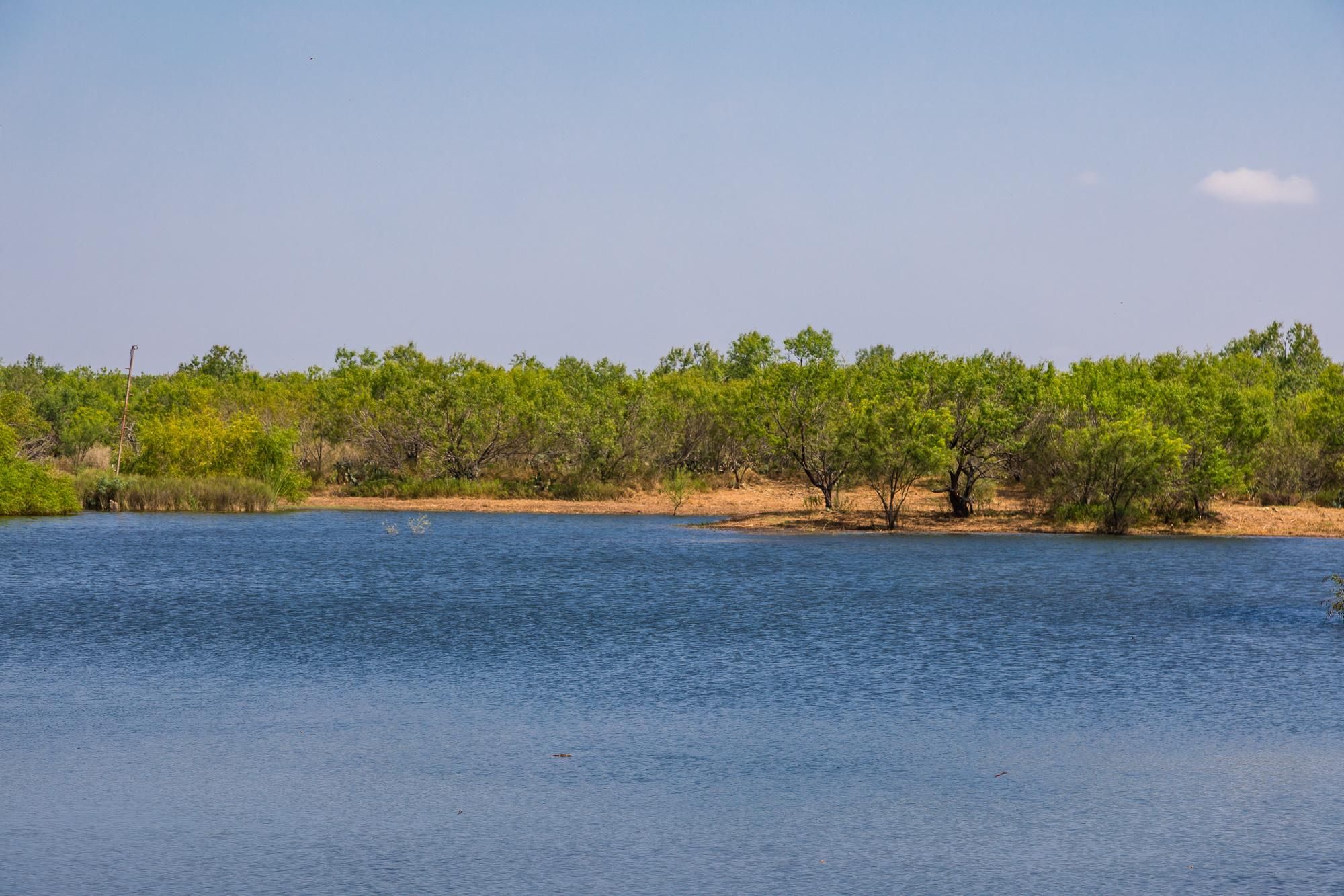 1,112 acres in Moore, TX, 78061