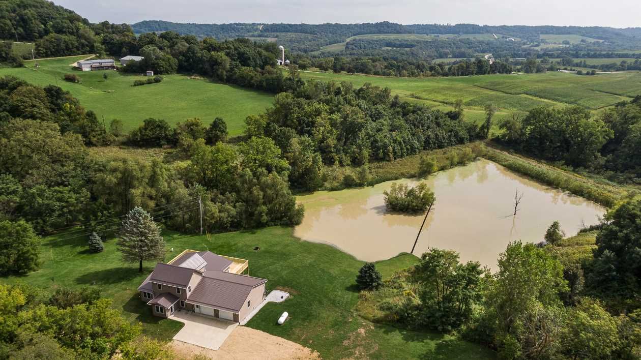 18.35 acres in Dubuque County, Iowa