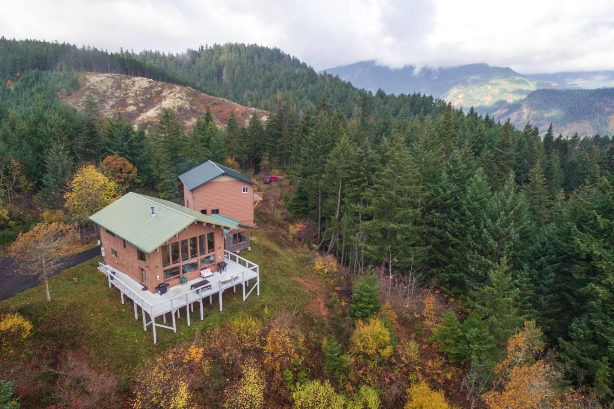 25 acres in Hood River County, Oregon