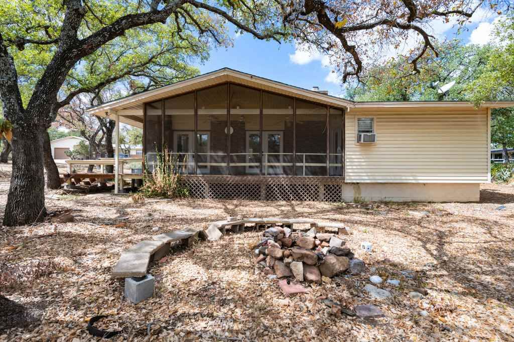 1.23 acres in County, Texas